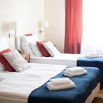 Golebia 8 Aparthotel 4*