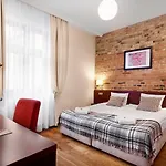 Golebia 8 Aparthotel