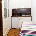 Aparthotel Golebia 8