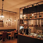 Golebia 8 Aparthotel Krakow