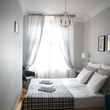 Hotel apartamentowy Gołębia 8 4*