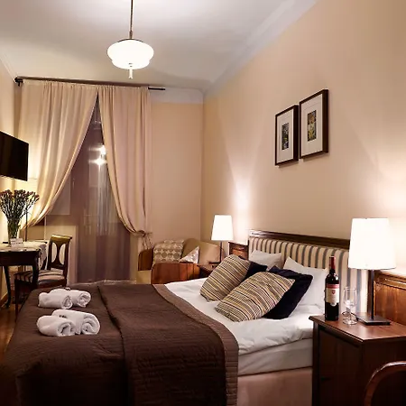 Hotel apartamentowy Gołębia 8