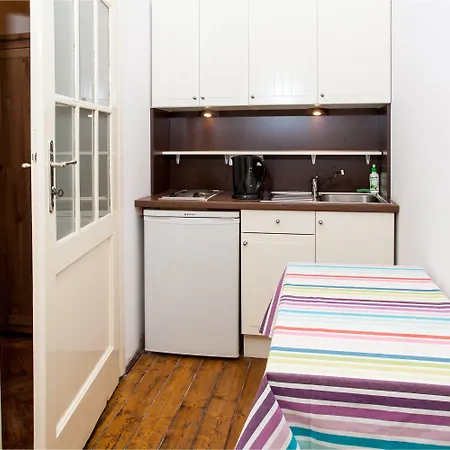 Hotel apartamentowy Gołębia 8