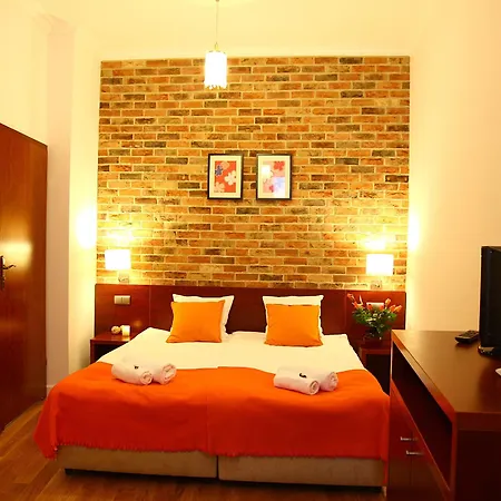Gołębia 8 Apartahotel 3*
