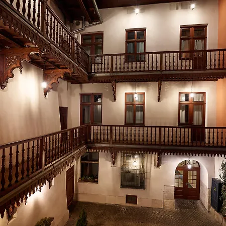 Apartahotel Gołębia 8 3*