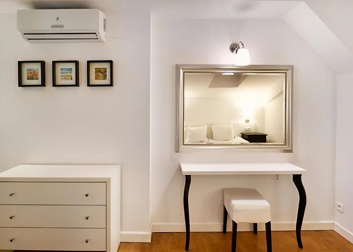 Aparthotel Golebia 8