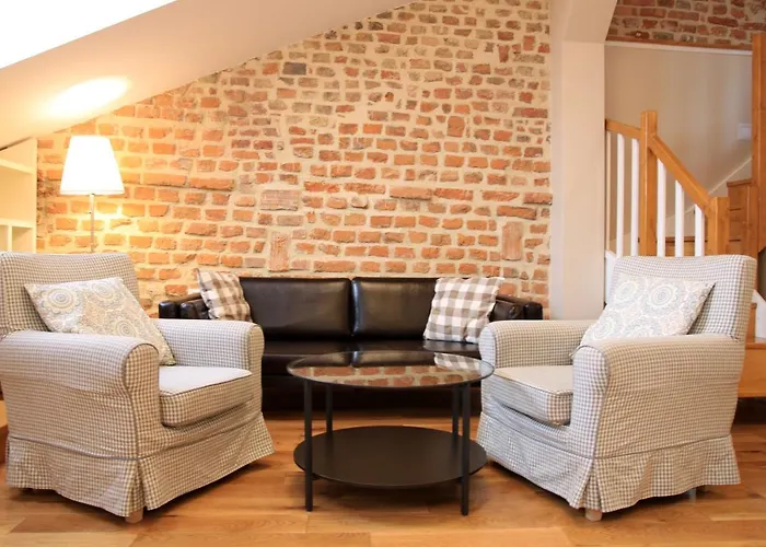 Golebia 8 Aparthotel 4*