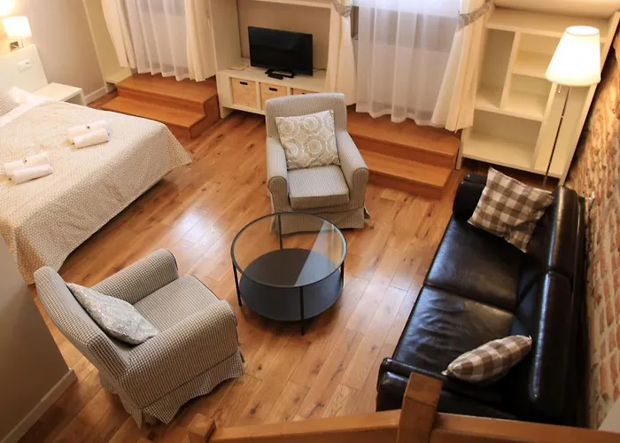 Golebia 8 Aparthotel 4*