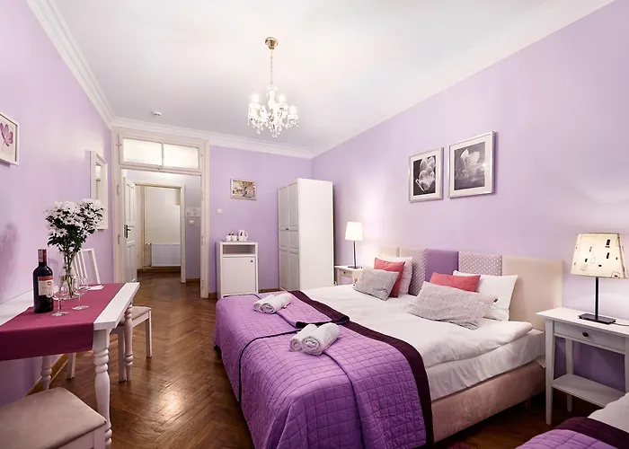 Aparthotel Golebia 8 4*