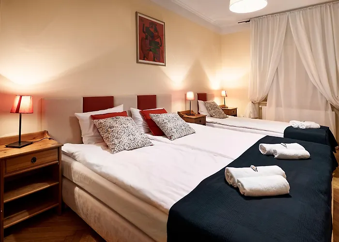 Golebia 8 Aparthotel 4*