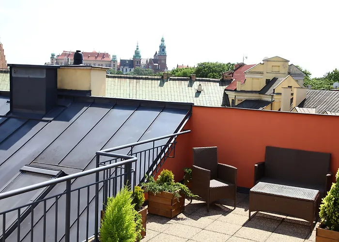 Golebia 8 Aparthotel 4*