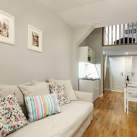 Golebia 8 4* Kraków