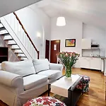 Gołębia 8 Hotel apartamentowy Kraków